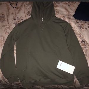 Lululemon sweatshirt!! Never worn!!